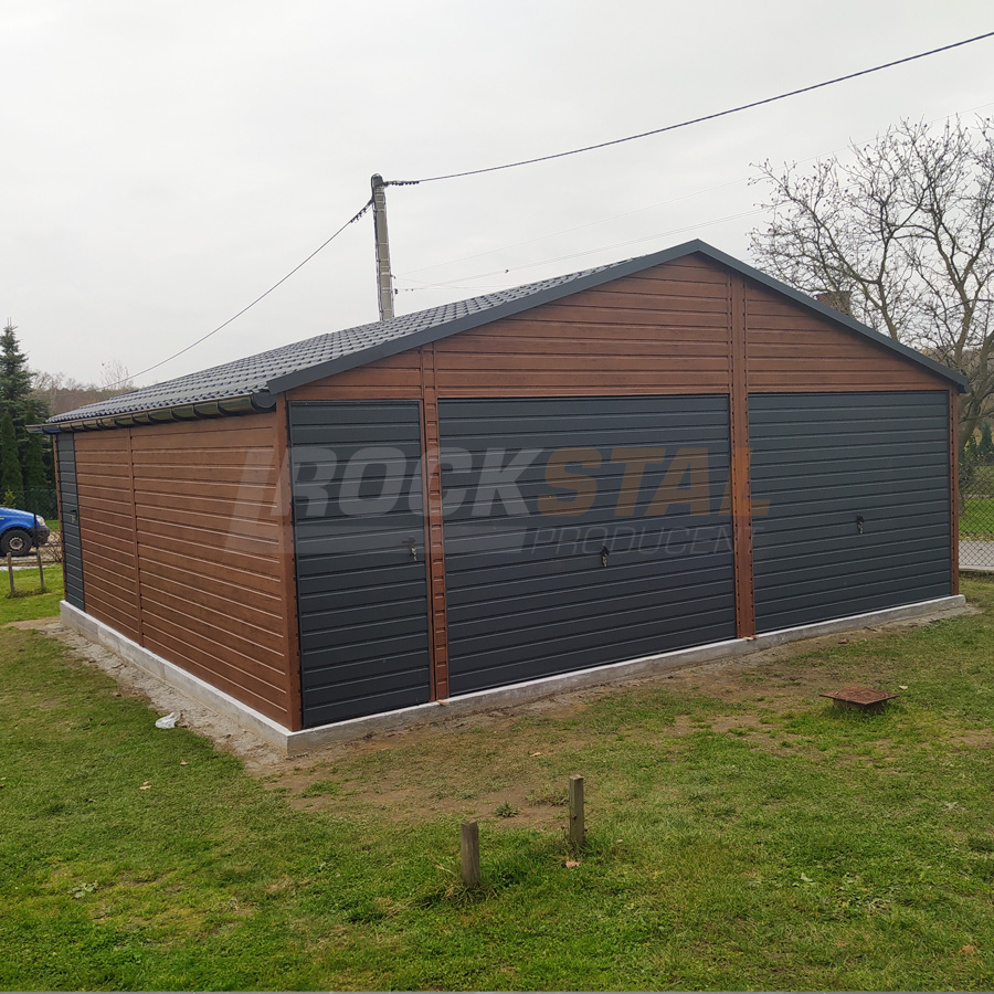 Garaż blaszany drewnopodobny 7,5 x 6 m + bramy uchylne w kolorze antracyt RAL 7016 MAT