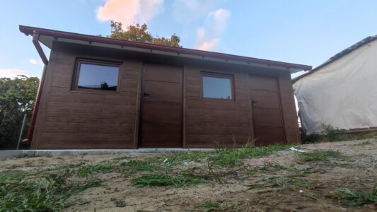 garaże z płyty warstwowej realizacje rock-stal 10